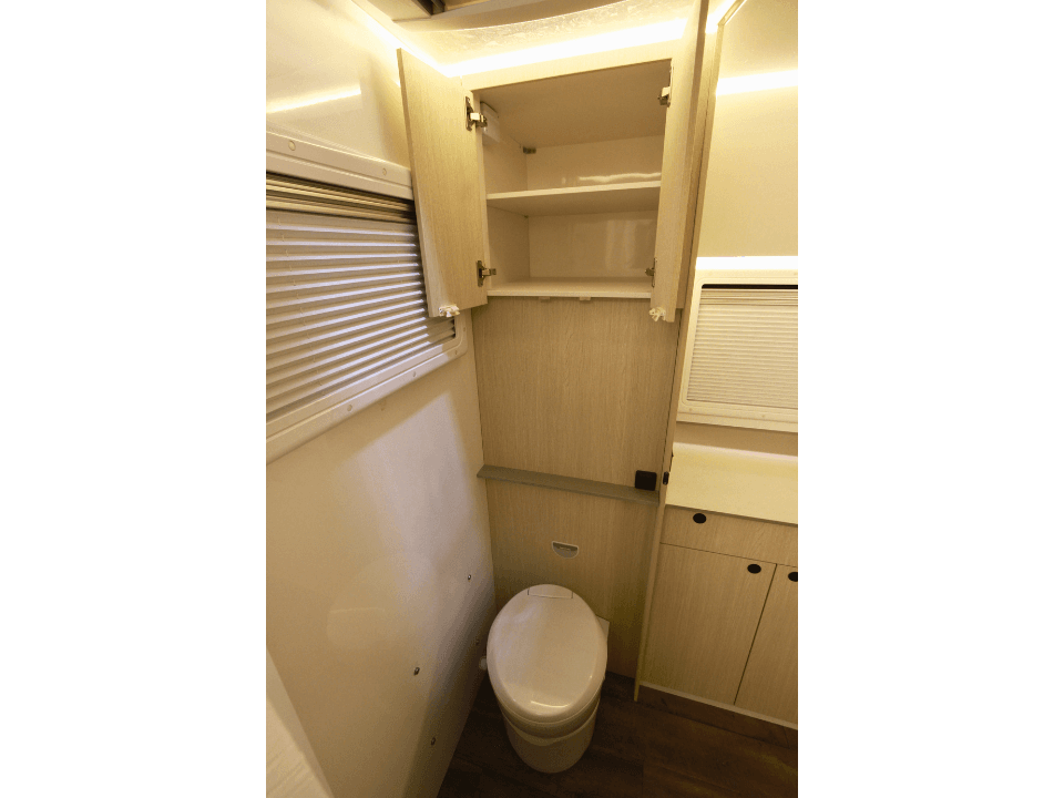 Motorhome bathroom and plumbing